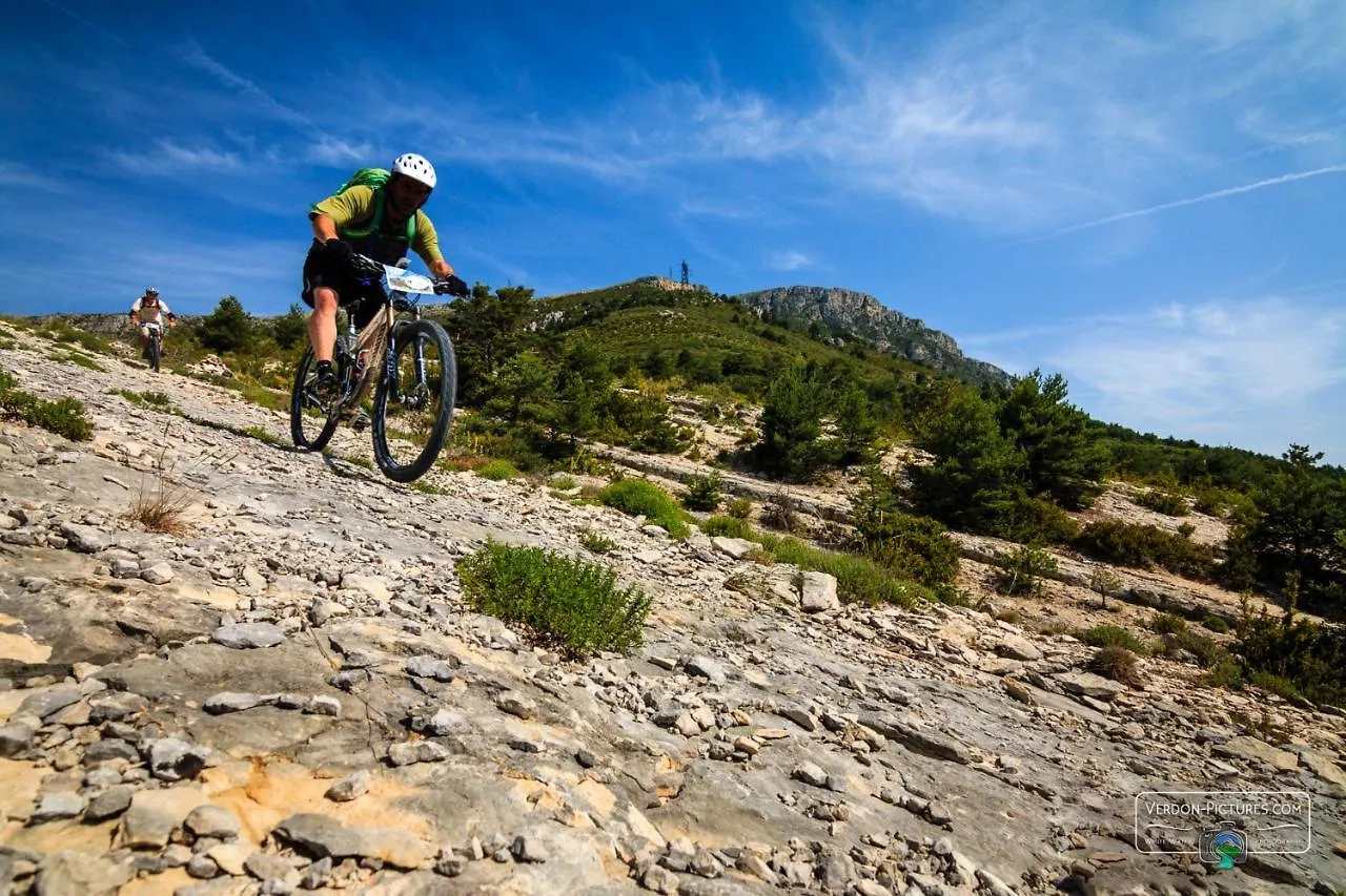 Bungalow / Camping 3* / Gorges Du Verdon / Proche Du Lac De Ste Croix /Standing/ 4 P Sainte-Croix-de-Verdon 0*,  France